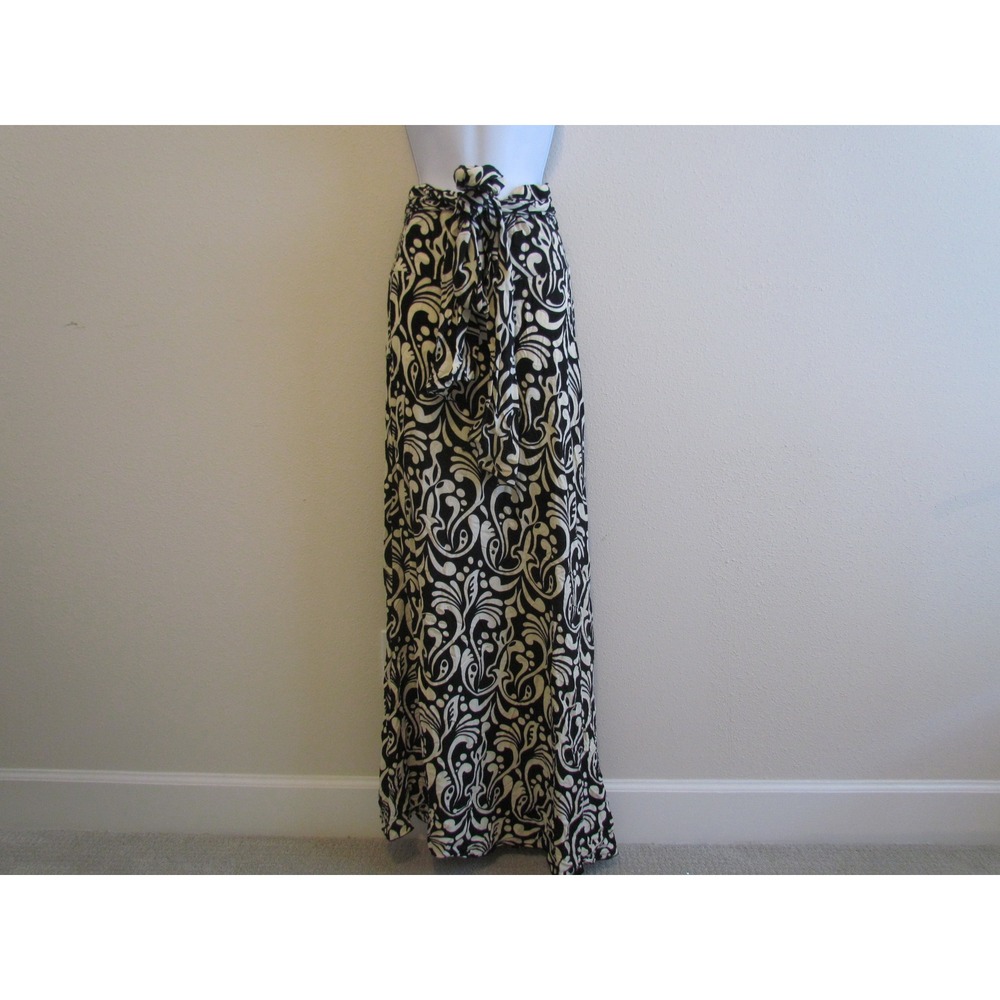 Escapada Maxi Skirt XS Black White Scroll Print‎ Smocked Waist Boho Resortwear